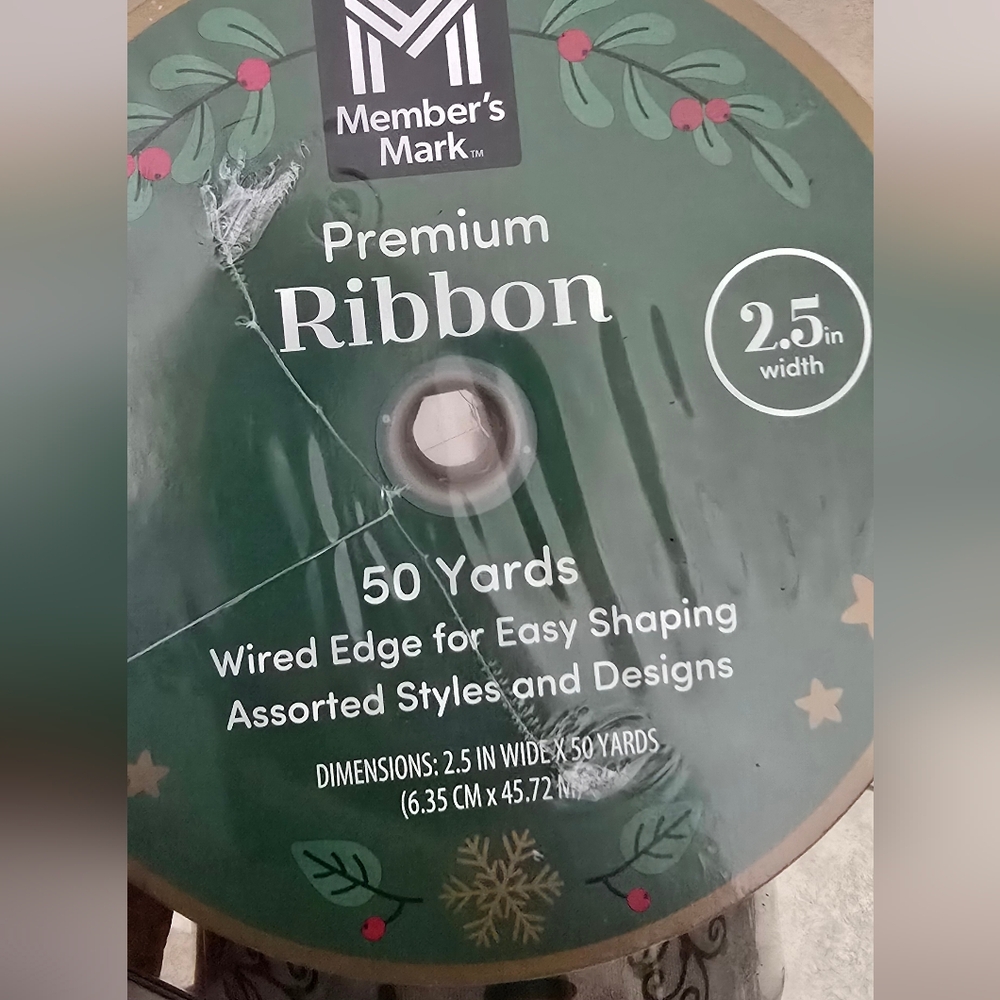 Festive Ribbon Set with Reindeer Design - Picture 5 of 7
